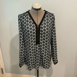 Suzy Shier long sleeve abstract floral print blouse sz small